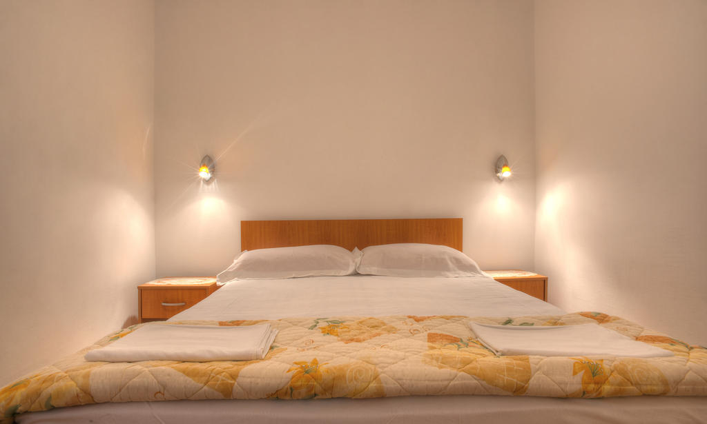 Apartments Durasevic Ivo Sveti Stefan Pokoj fotografie